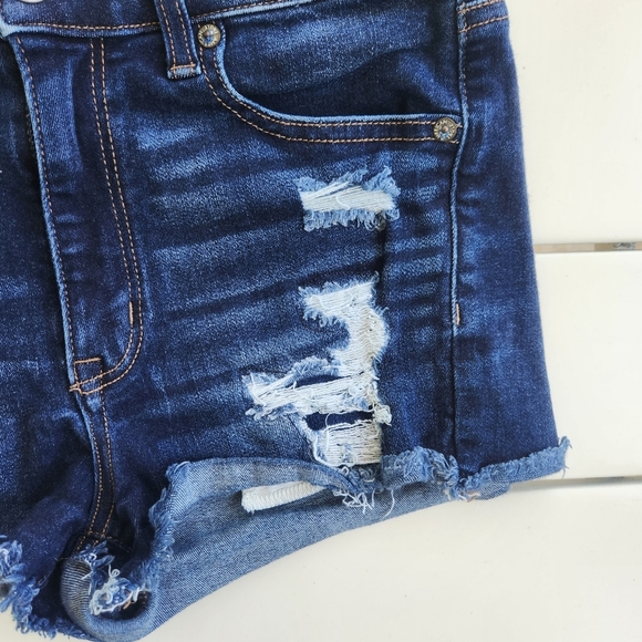 American Eagle Dark Wash Distressed Hi Rise Shortie 6 - Picture 4 of 9